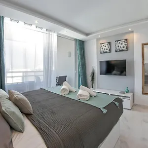 Modern With A Sea View And Pool Access Ponderosa 801 Playa de las Americas (Tenerife)